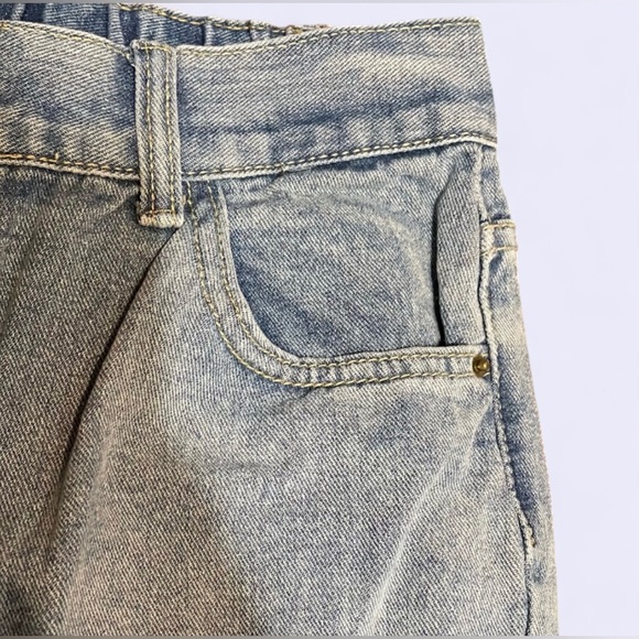 Women's Relaxed Ripped Distressed Faded Denim Jeans - Picture 6 of 12